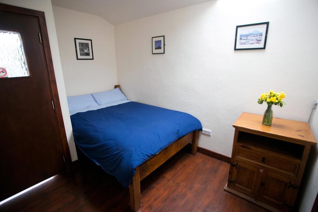 Hostal Aille River Tourist And *