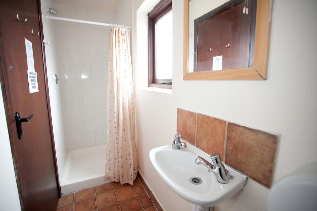 Hostal Aille River Tourist And