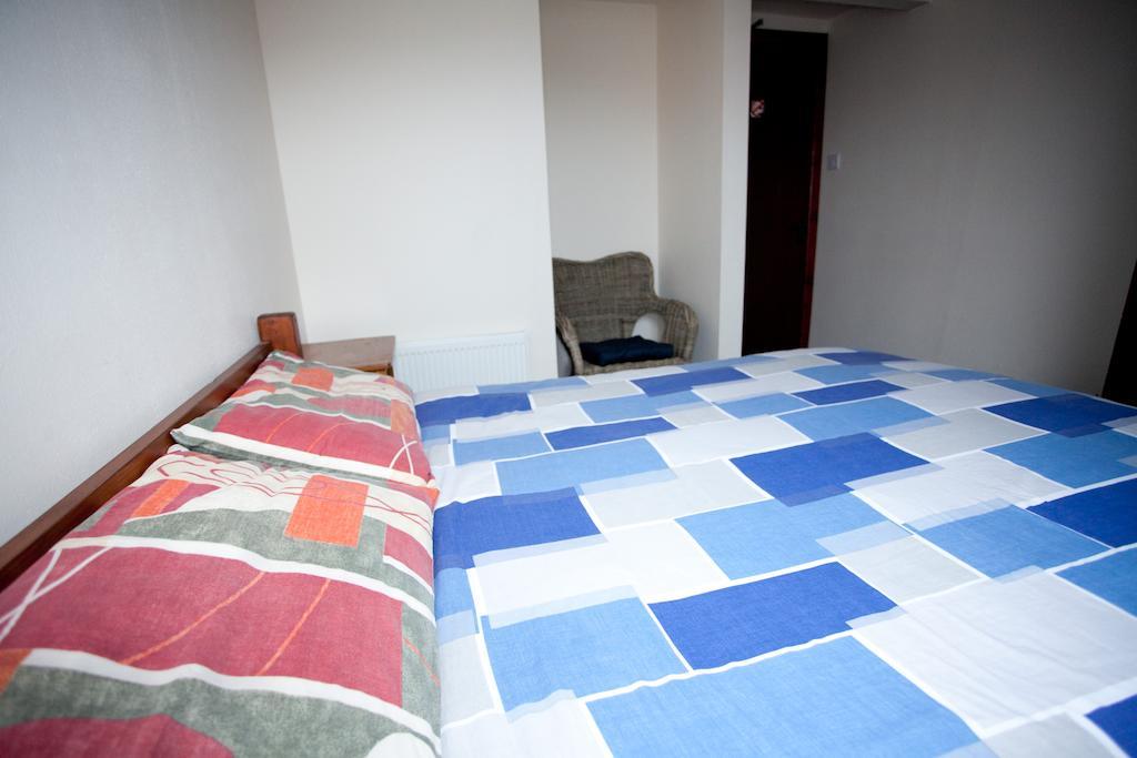 Hostal Aille River Tourist And *